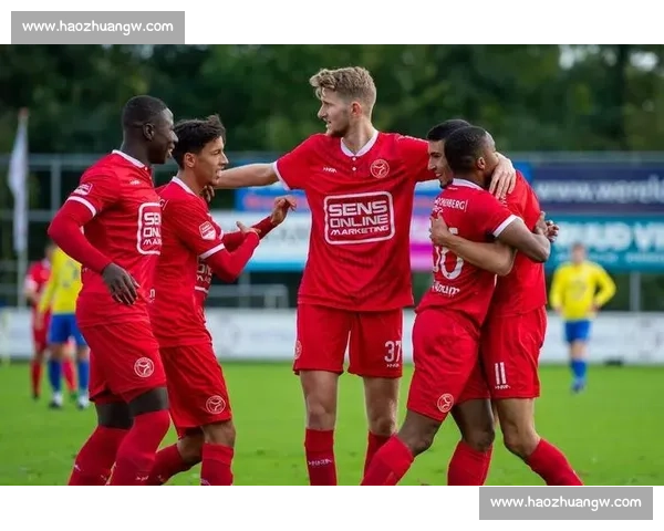 埃门迎战芬洛争夺关键三分的荷乙榜首大战前瞻双方状态与战术对决 埃门迎战芬洛争夺关键三分的荷乙榜首大战前瞻双方状态与战术对决