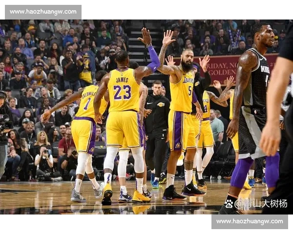 湖人对热火当前比分领先优势显著紧张刺激比赛继续角逐中