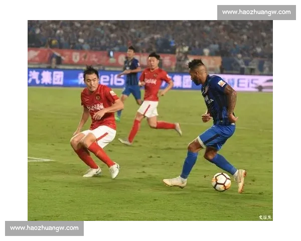 恒大坐镇主场迎战苏宁强强对话焦点之战引爆中超夜万众瞩目巅峰较量